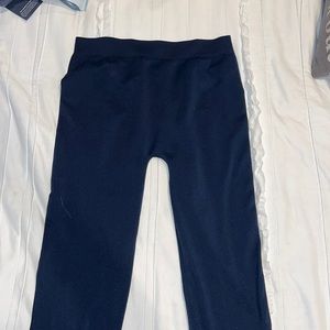 Navy leggings !